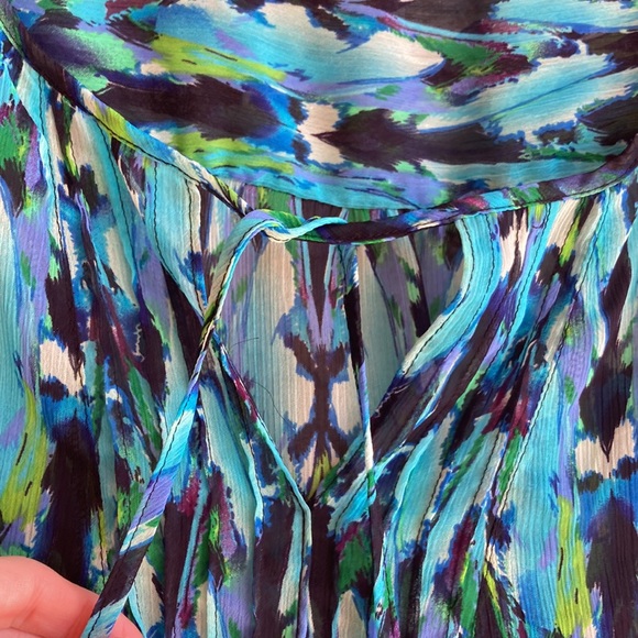 Express women’s medium three-quarter sleeve blouse - Picture 3 of 9